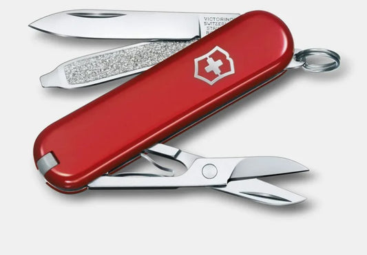 Navaja VICTORINOX classic sd Navaja de bolsillo hecha en Suiza con 7 funciones  incluye una impresión laser